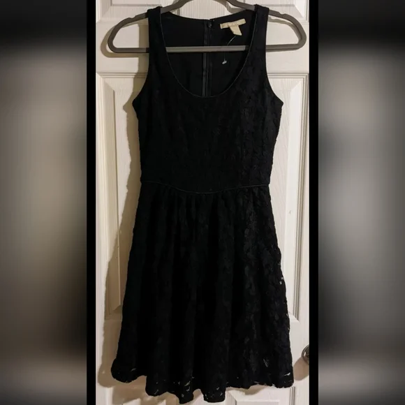 Banana Republic | Dresses | Banana Republic Little Black Dress Floral Embroidered Sleeveless Classic | Poshmark Banana Republic | Dresses | Banana Republic Little Black Dress Floral Embroidered Sleeveless Classic | Poshmark